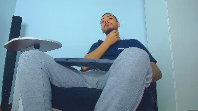 AndrewBanner webcam model stream image