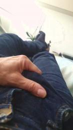 aia_191 webcam model stream image