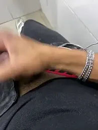 stuard-19 webcam model stream image