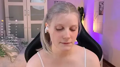 ShineJoan webcam model stream image