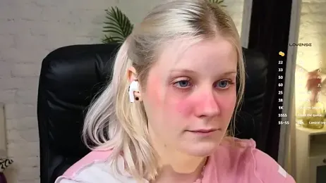 ShineJoan webcam model stream image