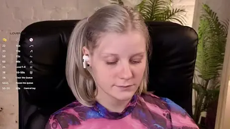 ShineJoan webcam stripchat model stream image