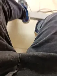 huzi518 webcam model stream image