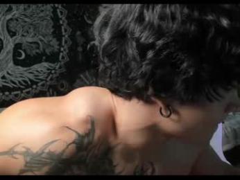 fit_prince_ webcam model stream image