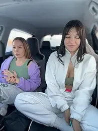 JulliaVegas webcam model stream image