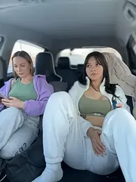 JulliaVegas webcam model stream image