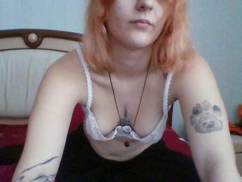 Hotredhead01 webcam model stream image