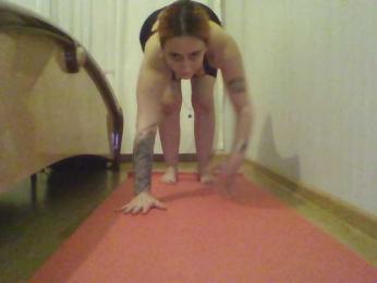 Hotredhead01 webcam bongacams model stream image