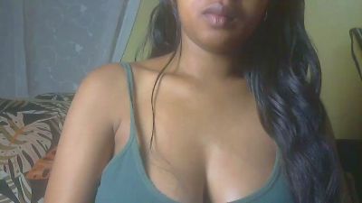 queenihot webcam model stream image