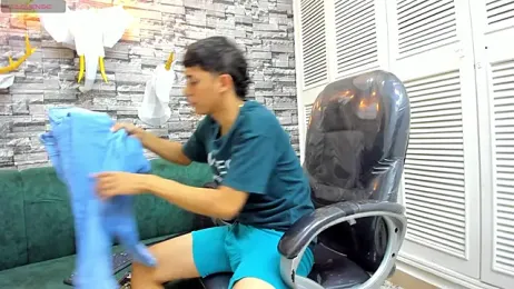 DamiBright webcam model stream image