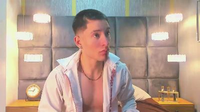 HunterHeat_ webcam model stream image