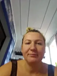 Marushka webcam model stream image