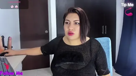 ElikoLanny_ webcam model stream image