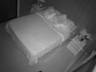 voyeurcam-casa-salsa-bedroom-7 webcam model stream image