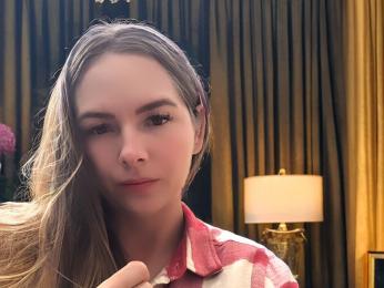 AngieHouston webcam model stream image