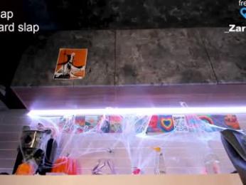 honey_pinkgreen webcam model stream image