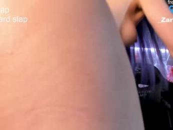 honey_pinkgreen webcam model stream image