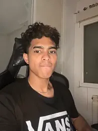 Ryan-hot webcam model stream image