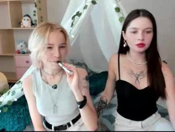 pink_lila18 webcam model stream image