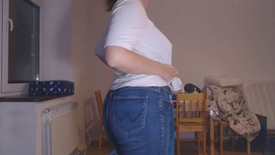 Charmella webcam cam4 model stream image