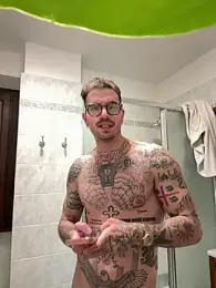 matC_of webcam model stream image