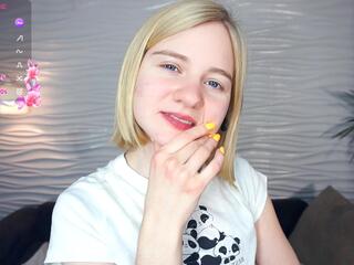 Gwen Heap webcam model stream image