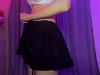 SweetyWhisper webcam model stream image