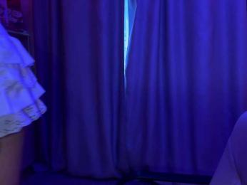 SweetyWhisper webcam model stream image