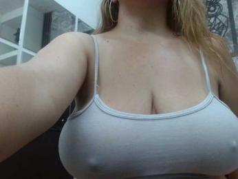 big-tits-horny webcam model stream image