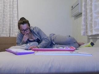 Bambi Bi webcam model stream image