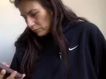 milfsfreaky69 webcam model stream image