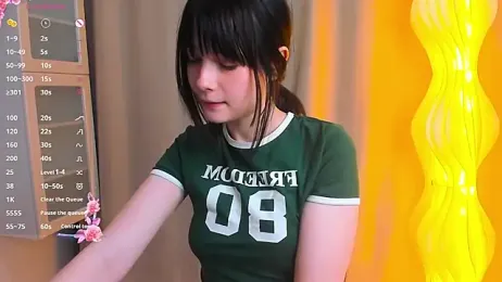 Honeey_Beee webcam model stream image