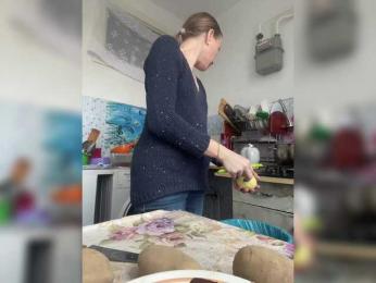 NeZabudka- webcam model stream image