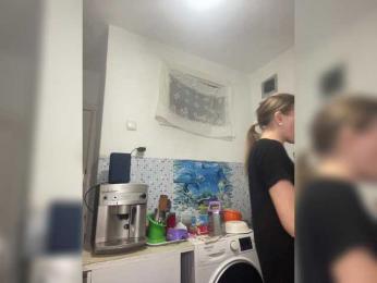 NeZabudka- webcam model stream image