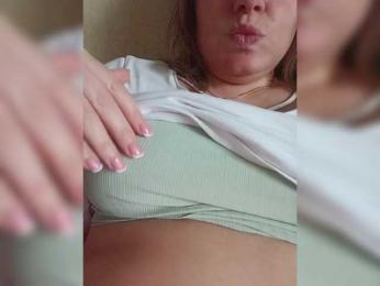 Milashka231 webcam model stream image