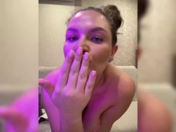 Mollekiss webcam bongacams model stream image