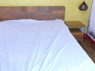 bootyliciousss webcam model stream image