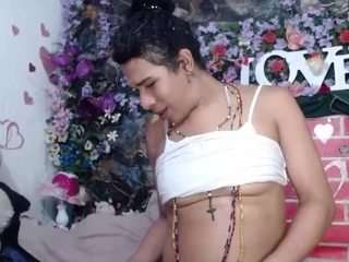 desire10inches webcam camsoda model stream image