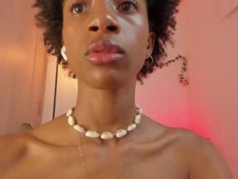 connie_west0 webcam model stream image