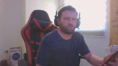 Giingz22 webcam model stream image