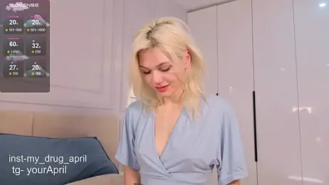 MyApril webcam model stream image