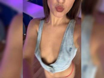 Yummypopka webcam model stream image