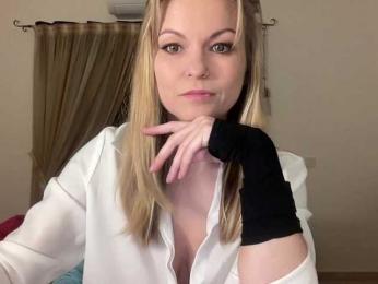 LilithNewdawn webcam model stream image