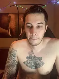 JuicyJoshy webcam model stream image