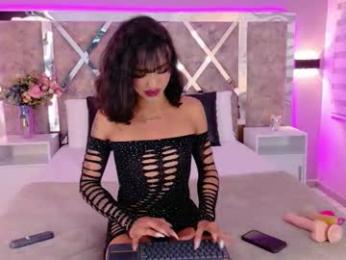 alidiaz__ webcam model stream image