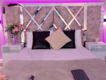 alidiaz__ webcam model stream image