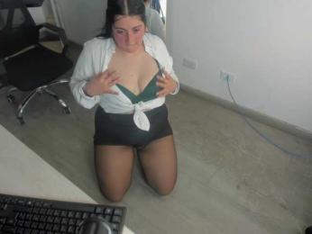 Deva-faluan webcam model stream image