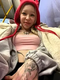 babydolll webcam model stream image