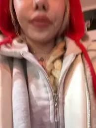 babydolll webcam model stream image