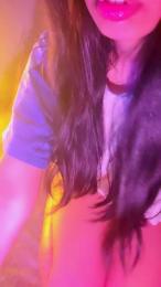 Aloneathome22 webcam model stream image